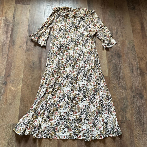 Women's Express Floral Midi Dress 13/ 14 size Vintage - Picture 14 of 14